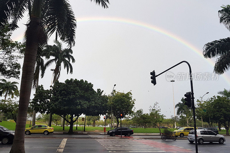 彩虹在弗拉门戈公园在里约热内卢de Janeiro